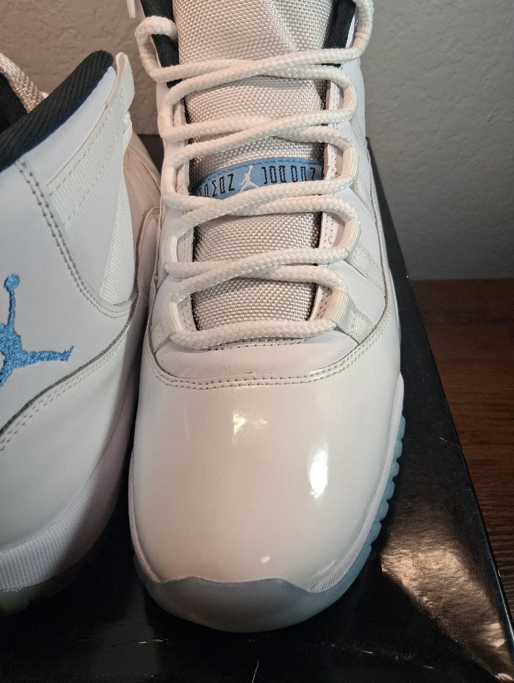 Jordan 11 Retro Legend Blue (2024)